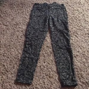 Camo leggings